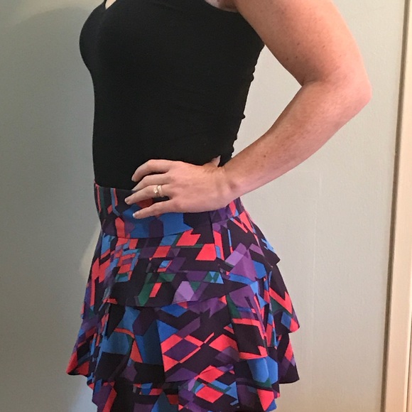 Fun and flirty skirt! Worn twice - Picture 2 of 2
